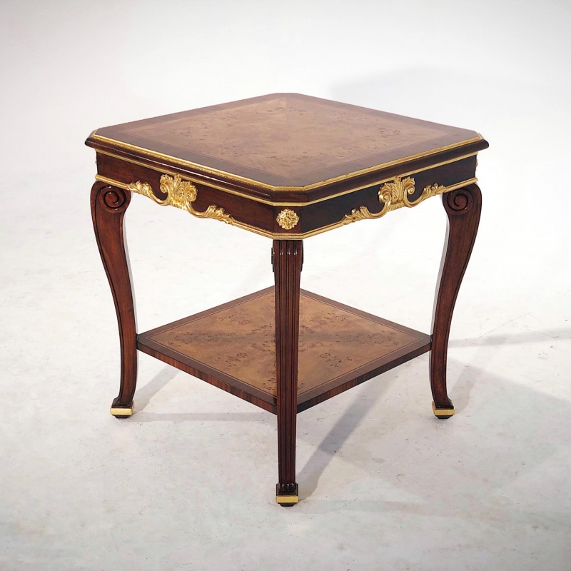 Bàn góc Scarborough Sidetable