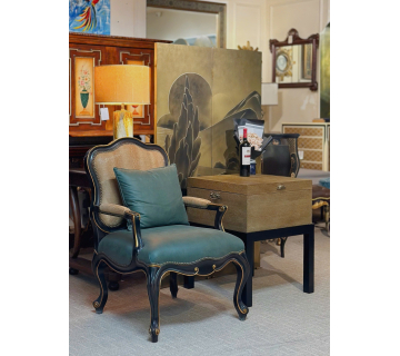 Coldblooded armchair 