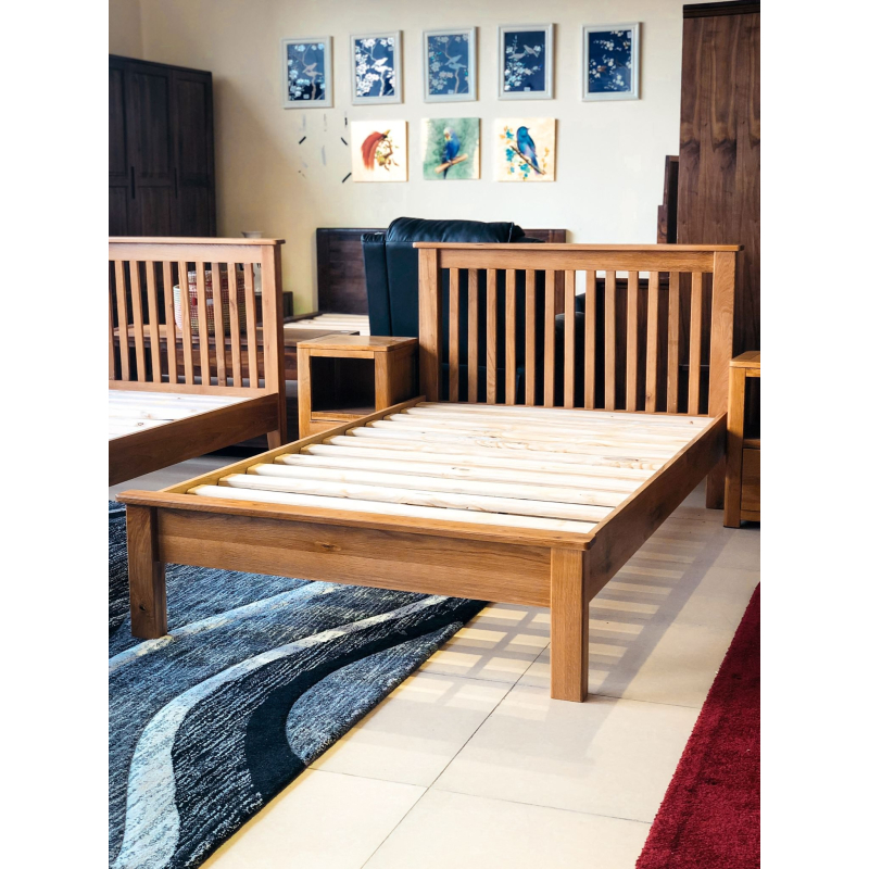 Giường nan đuôi thấp chunky