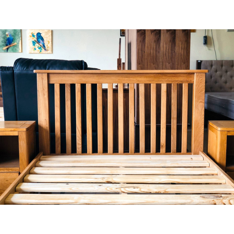 Giường nan đuôi thấp chunky