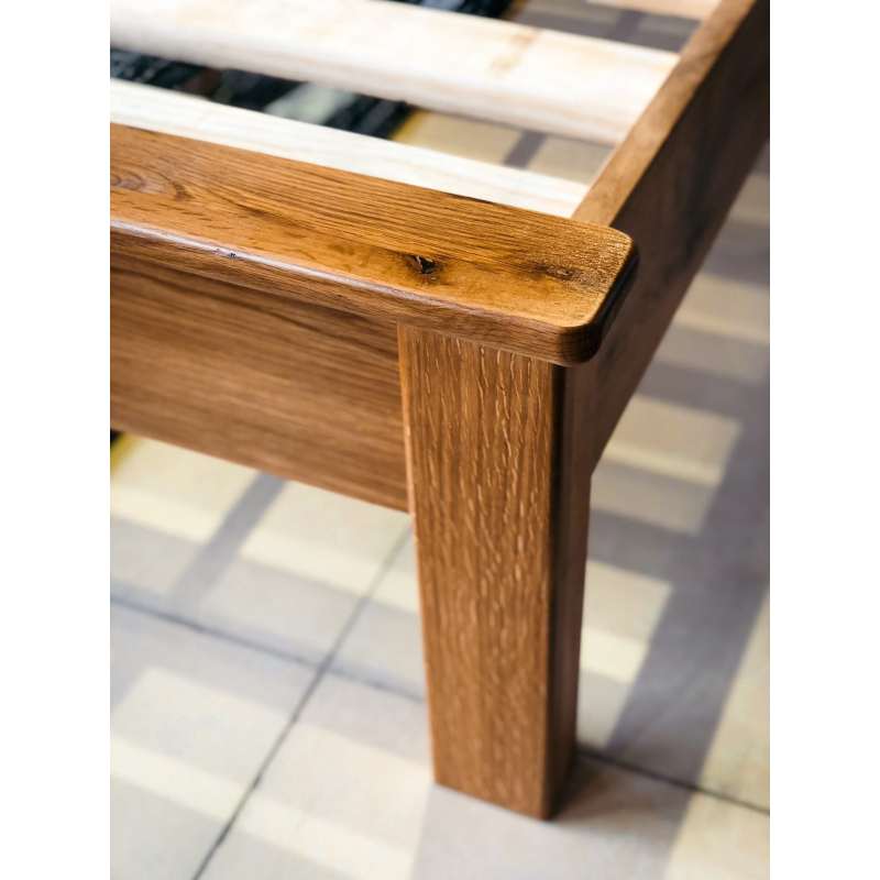Giường nan đuôi thấp chunky