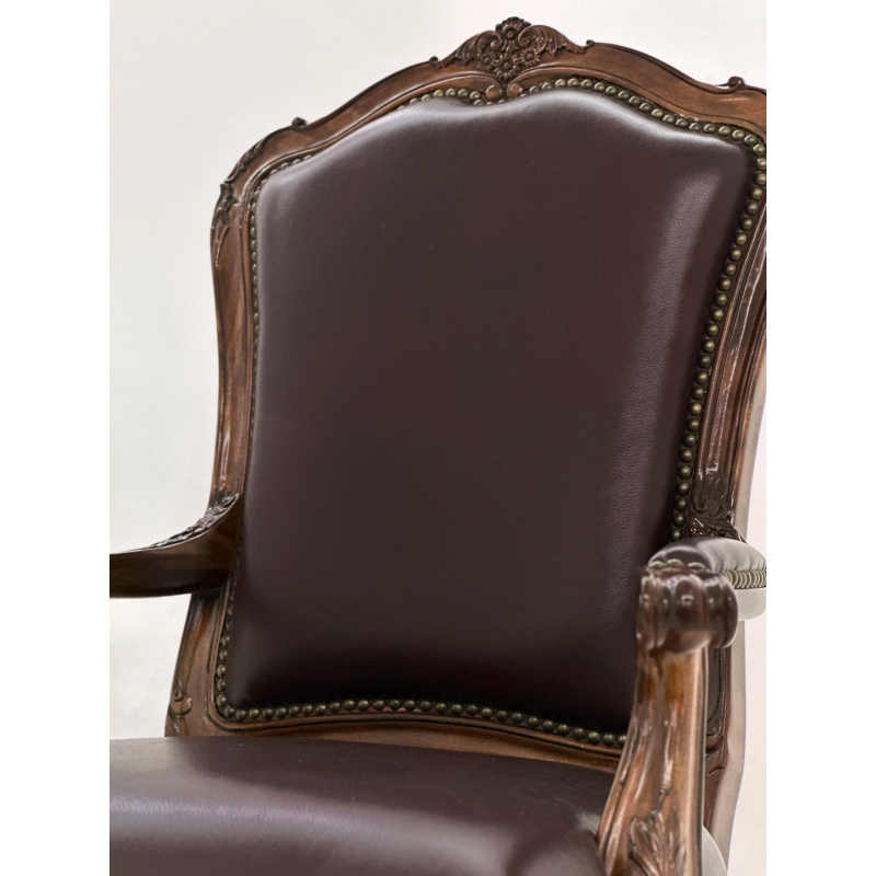Nostalgia armchair SH30 - Màu Mận Chín 
