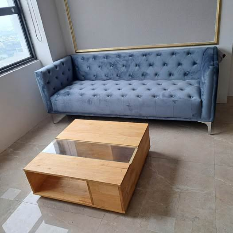 	Sofa safavieh couture SFV4506C
