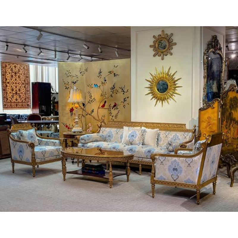 Le Château Bleu Sofa set.