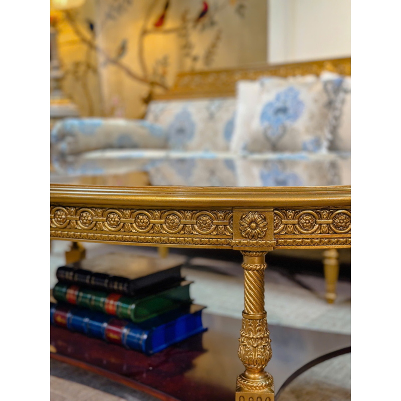 Le Château Bleu Sofa set.