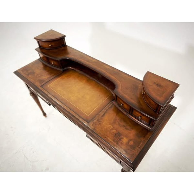 Writing Desk - Bàn làm việc TA