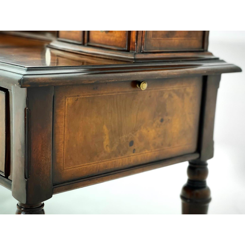 Writing Desk - Bàn làm việc TA